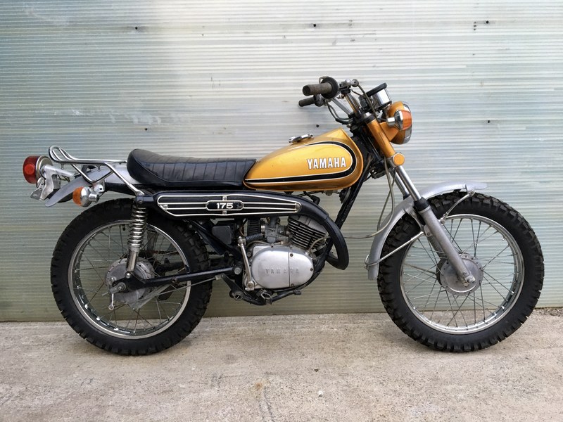 1973 Yamaha DT 175 Gold Manual, speed in Southport, United