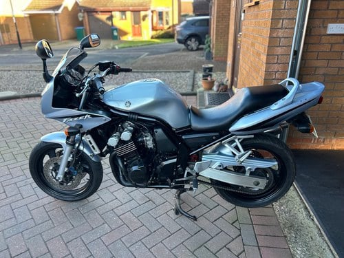 2003 Yamaha fazer 600