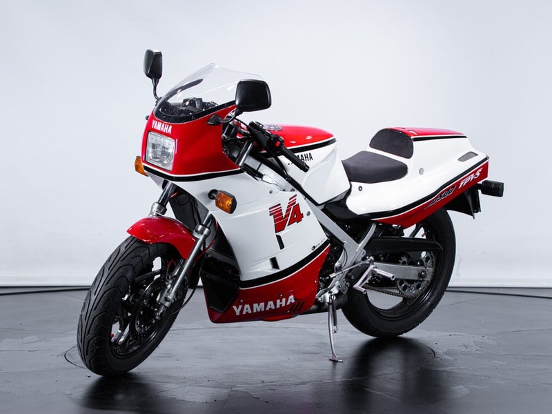 Yamaha RD 500 Kaufen Bei Car Classic yamaha-rd-500-kaufen-bei-car-classic