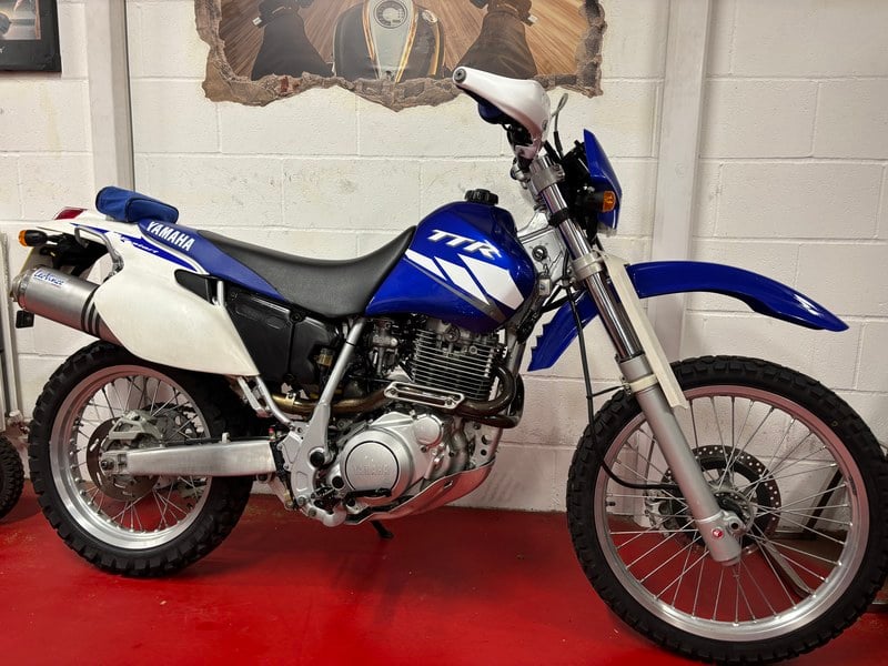 2004 Yamaha XT 600 - 2 2004 Yamaha XT 600 - 2