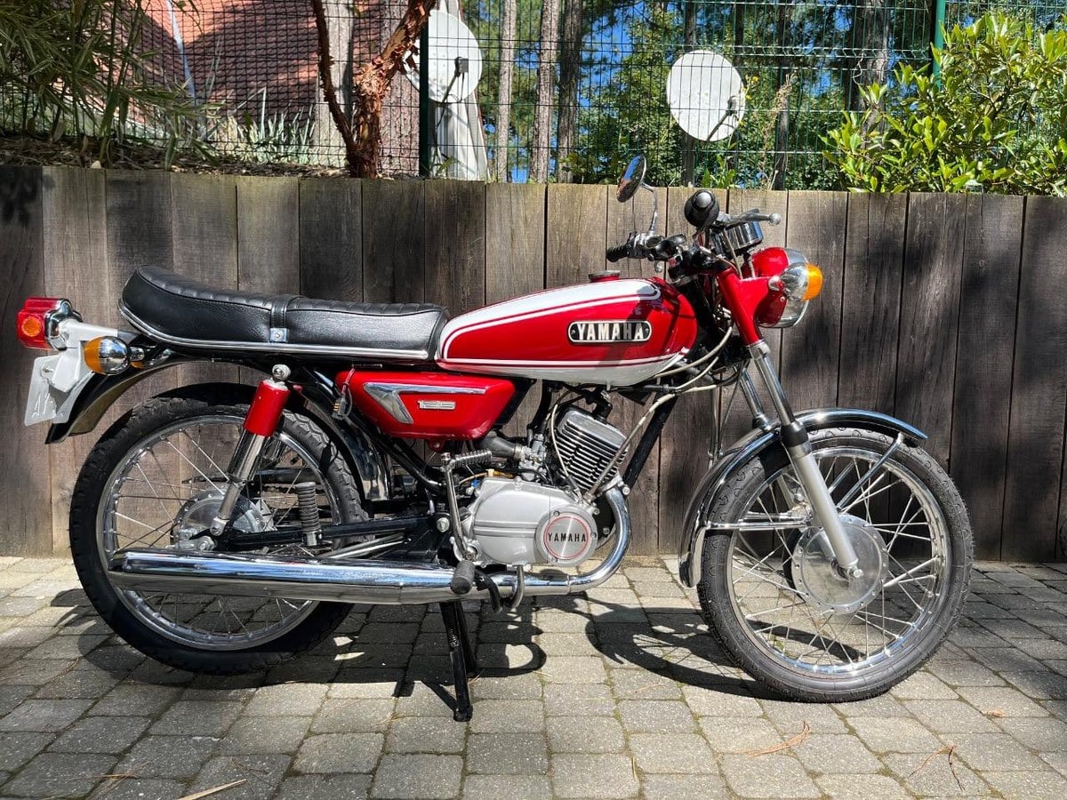 Suzuki Rd 125 1973 Yamaha RD 125 Red Manual, 5 speed in Amiens, France - For Sale ...