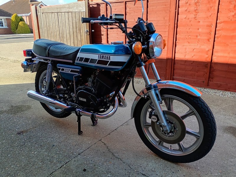 1976 Yamaha RD 400 - 1 1976 Yamaha RD 400 - 1