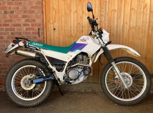 1995 Yamaha XT 225