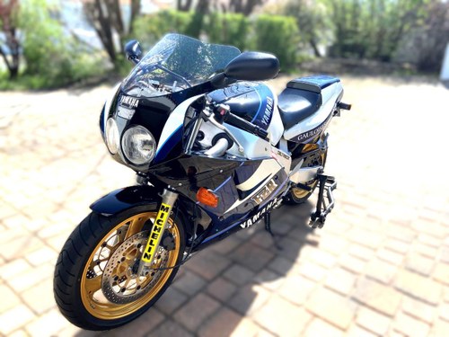 YAMAHA 1000 FZR FZR 1000 - 1990 A vendre