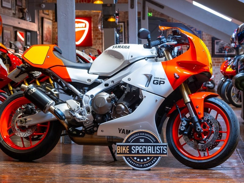 Yamaha XSR900 GP Sport Heritage with Racer Pack