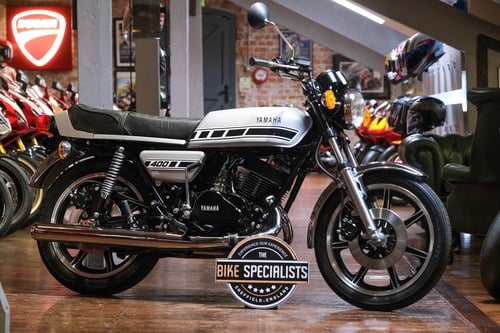 Yamaha RD400E 1977 NOS Preproduction Model Te koop