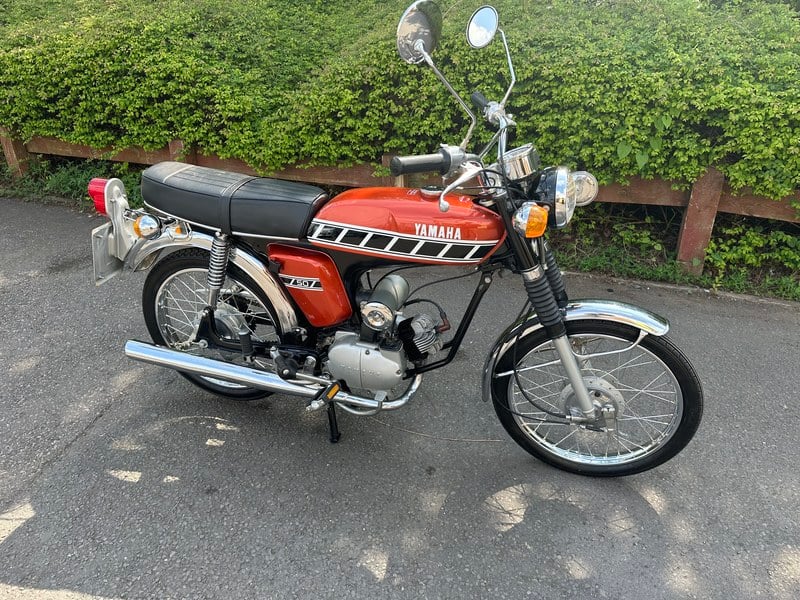 SUPERB YAMAHA FS1E (FIZZER)