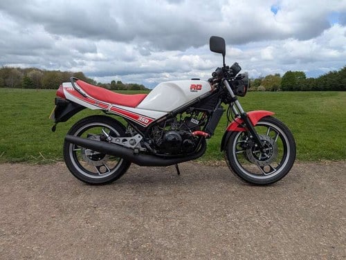 1986 YAMAHA RD350 YPVS N1 Vente aux enchères
