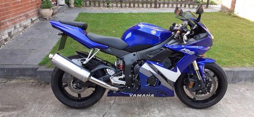 2005 Yamaha YZF R6