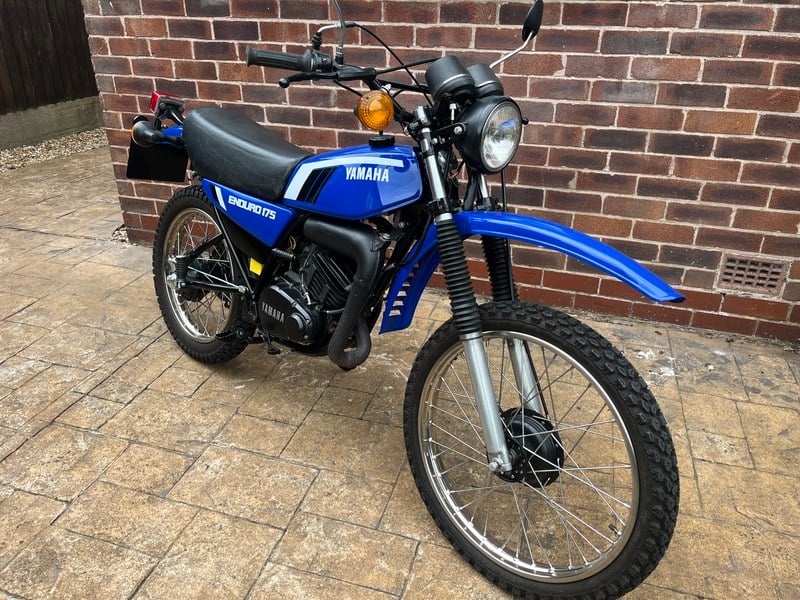 1980 Yamaha DT 175 Blue Manual, speed in United Kingdom For