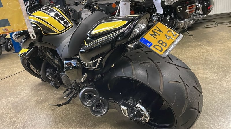 2009 Yamaha Vmax 1700 Zwart Left Hand Drive in Netherlands For