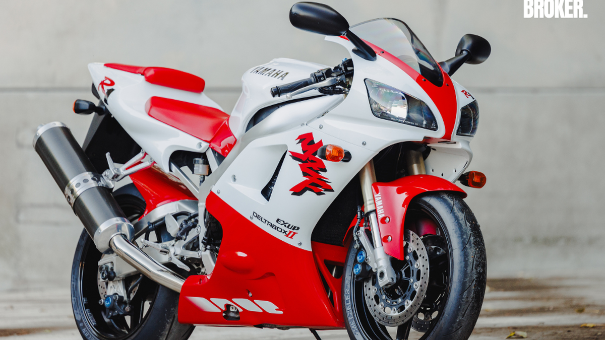 1998 Yamaha YZF R1 White Manual, 6 speed in United Kingdom - For Sale ...