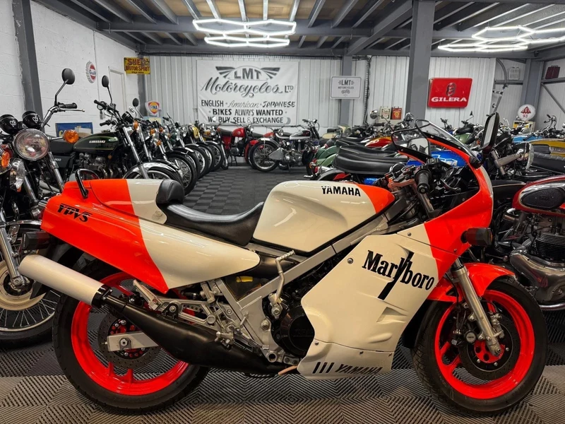 1986 Yamaha RD500LC Marlboro