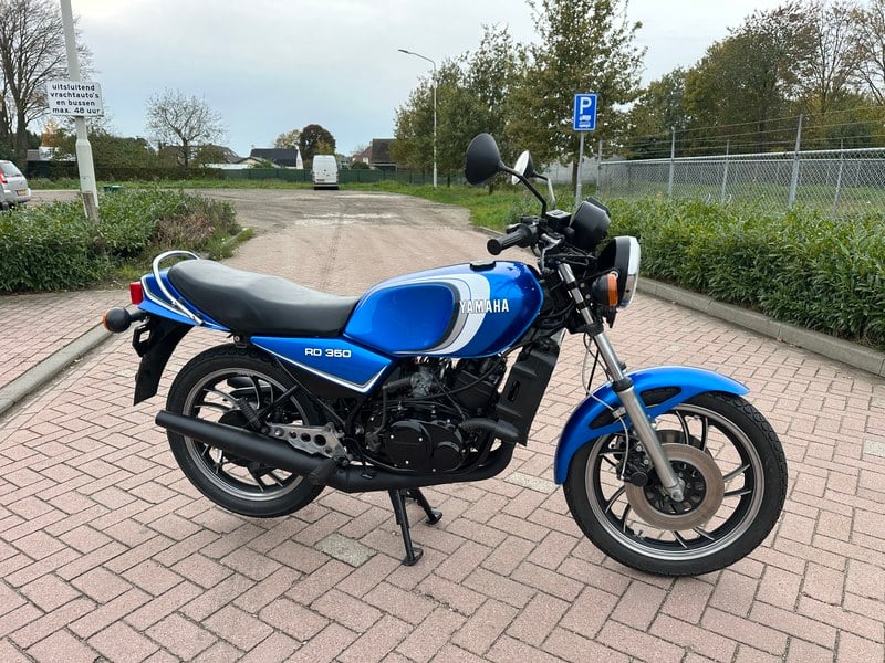 1982 Yamaha RD 350 - 1 1982 Yamaha RD 350 - 1