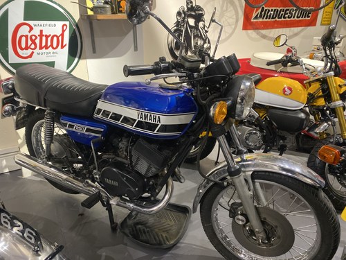 1976 Yamaha RD250 Rare 1st Ed Sq Tank, Rear Drum Brake Model For Sale