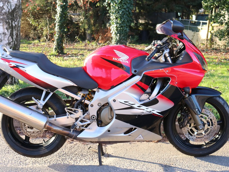 If you are reading this advert, the motorcycle is STILL for