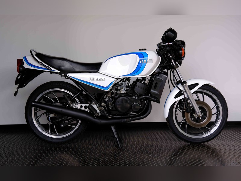 1982 Yamaha RD 350 - restored - shipping Worldwide