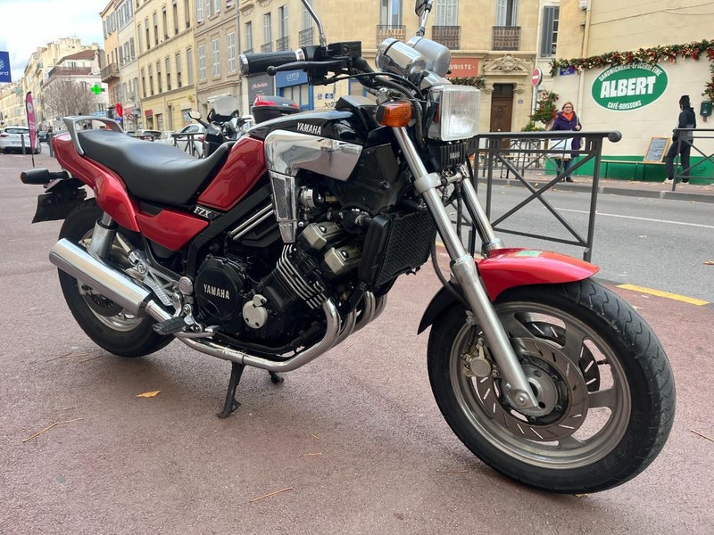 1990 Yamaha FZ 750