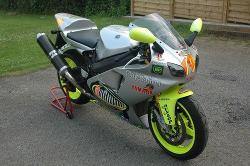 2003 Yamaha YZF R7 In vendita