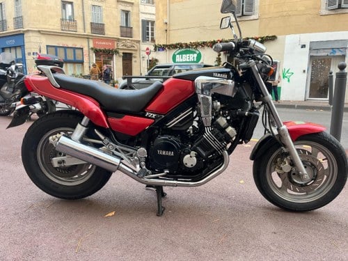 1990 Yamaha FZ 750 À venda