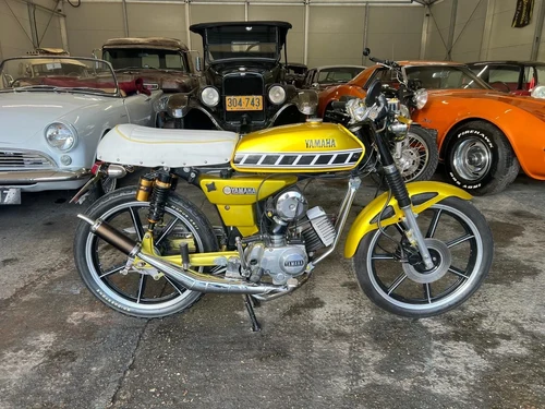 1989 Yamaha FS1E Special, custom fitted with a 100cc YB engi Till salu