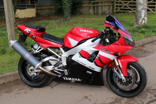 Yamaha YZF R1 R 1 2001 Great condition, ready to go, summer SOLD