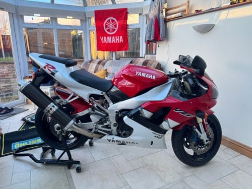 1999 Yamaha YZF R1