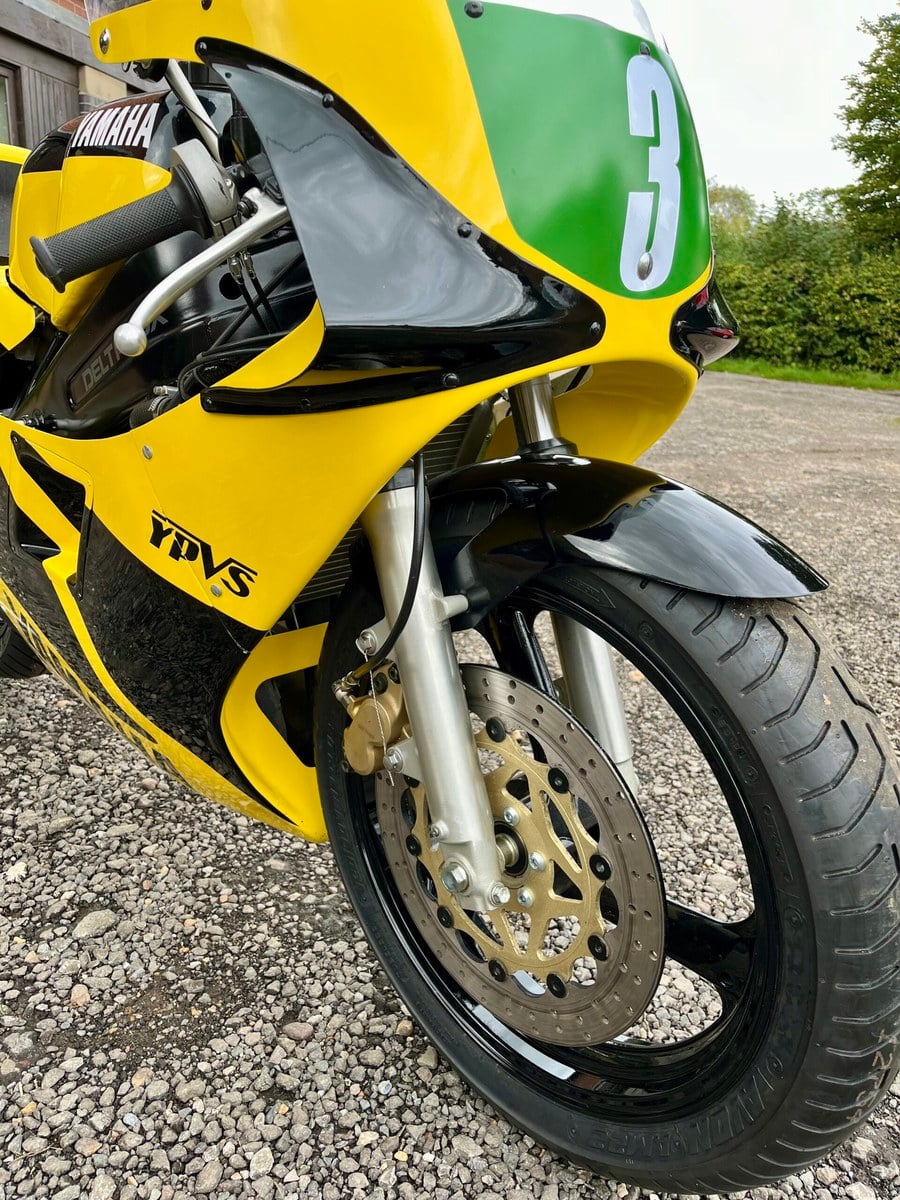 1986 Yamaha TZ 250 Jaune Manuel, 6 vitesses Conduite à droite in ...