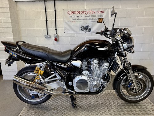 2006 Yamaha XJR 1300 CARB IMMACULATE FSH BLACK SOLD