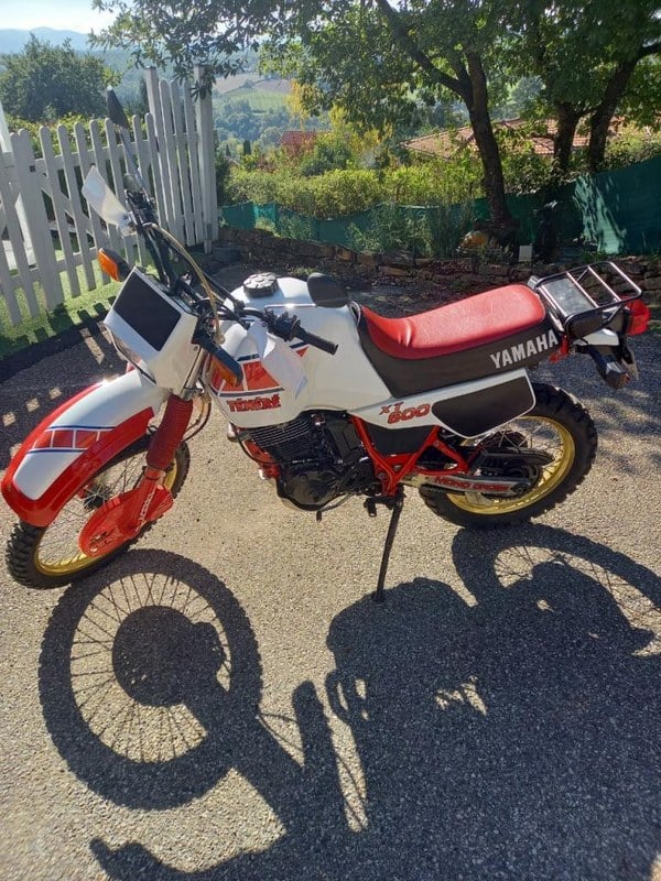 1984 Yamaha XT 600 - 1 1984 Yamaha XT 600 - 1