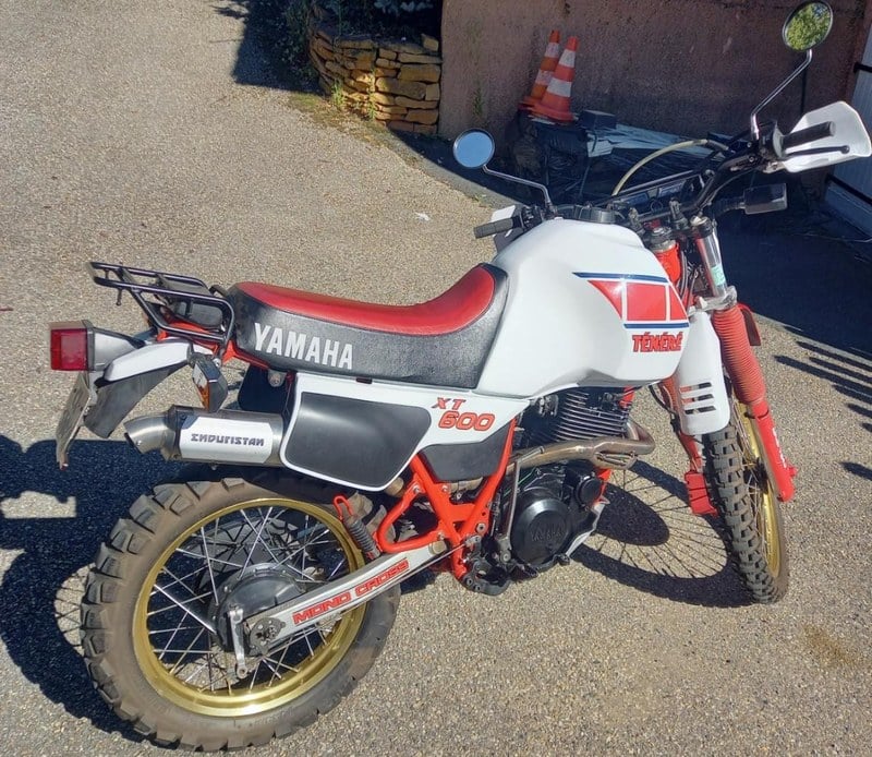1984 Yamaha XT 600 - 2 1984 Yamaha XT 600 - 2