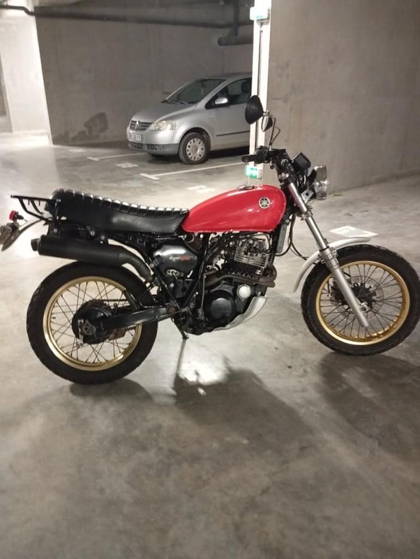 1987 Yamaha XT 600 - 1 1987 Yamaha XT 600 - 1