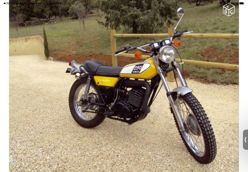 1975 Yamaha DT 250 - 1 1975 Yamaha DT 250 - 1