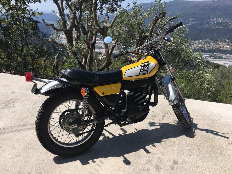 1975 Yamaha DT 250 - 2 1975 Yamaha DT 250 - 2