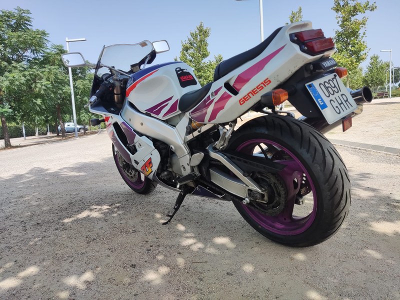 1994 Yamaha YZF 750R - 1 1994 Yamaha YZF 750R - 1