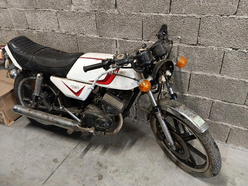 1980 Yamaha RD 125 - 1 1980 Yamaha RD 125 - 1