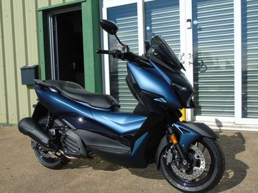 Zontes ZT125 M 125cc Maxi Scooter Leaner Legal, Brand New