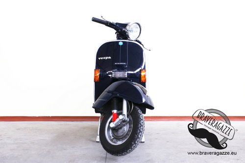 1986 Beautiful Vespa PX 200 as new SOLD