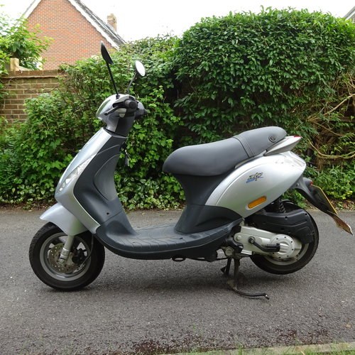 2008 49cc Scooter for sale, very low miles. For Sale