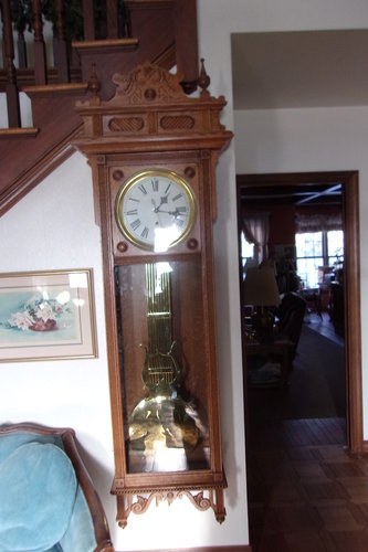#19 Antique Clock In vendita