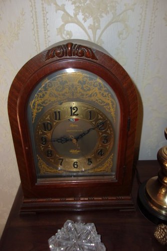 #23 Antique Clock In vendita