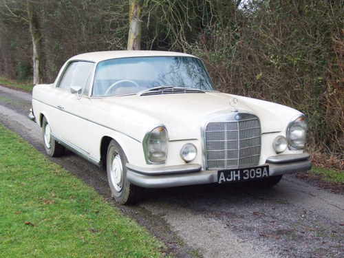 1961 1964 Mercedes-Benz 220 SE: 16 Feb 2019 For Sale by Auction