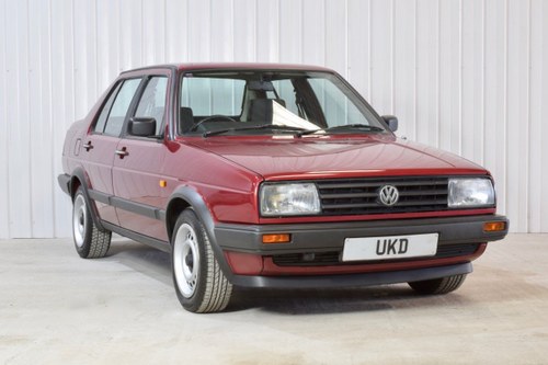 VW VOLKSWAGEN JETTA 1.6 TX RED 4DR SALOON 1988 20,000 MILES! VERKAUFT