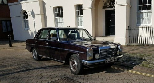 Mercedes Benz 200D w115 1975 LHD Spanish Imported In vendita