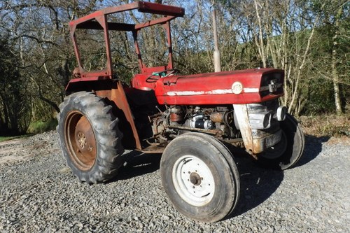 1969 MASSEY 135 WORKING ROAD REG TRACTOR SEE VIDEO CAN DELIVER SOLD