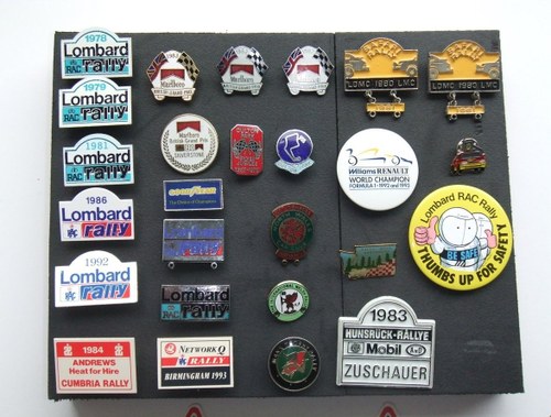 Collection of Rally and British Grand Prix badges In vendita