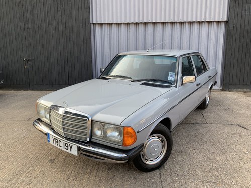Lovely 1983 Mercedes 200 w123 Full Mercedes service history SOLD