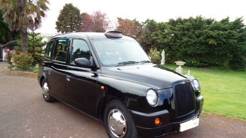 Picture of London Taxi TX4 2008 Bronze Model - For Sale