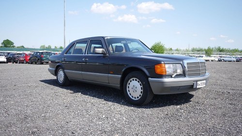 1989 Mercedes-Benz 560 SEL For Sale by Auction