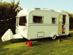 1972 Royale 4 birth caravan, full restoration done In vendita